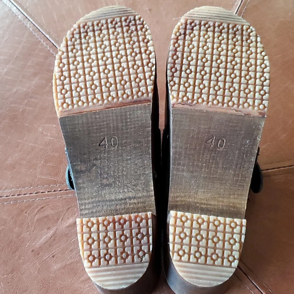 Sandgrens Clogs - Picture 6 of 7